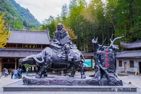 浙江中部“第一高山”，海拔1560米，被称为当代桃花源图片