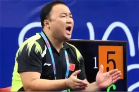 羽协主席张军：退役后压力倍增，体重胖到2百斤，娶花游美女为妻图片