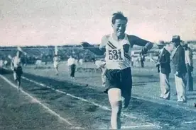 中国奥运第一人刘长春，1932年参加100米和200米比赛，成绩如何？图片