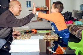 别这样给孩子洗澡了，差点丧失“生育能力”，父母别粗心害了娃图片