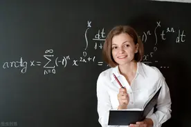 教师为什么无法统一着装上班？主要原因有2点，很现实图片