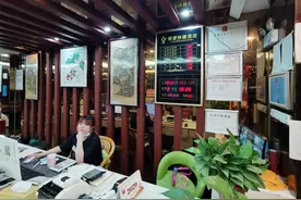 高考房涨价5倍也难求，房车有低至200元/天图片