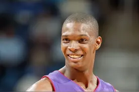 谈到里程悲，波什掉眼泪，创个人生涯单场纪录的比赛基本都输了图片