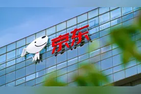 京东小时购，7年落子一步棋图片