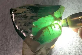 一刀穷，两刀富，三刀穿麻布，解石需具备哪些要素？图片