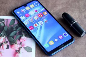 华为手机灭屏能显示时间？一键操作黑科技满满，花粉：不愧是华为图片