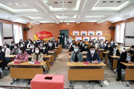 现场直击→海拉尔区第五中学735名新生完成“阳光分班”图片