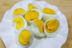 鸡蛋别在水煮，只需一个蒸锅，5分钟出锅，不破皮好去壳老嫩适中图片