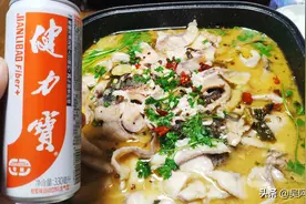 这才是酸菜鱼的正确做法，汤汁酸爽，鱼片嫩滑，好吃又下饭图片