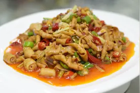 教你营养又能解馋的酸辣鸭肠，开胃下饭超好吃，最后连汤汁都不剩图片