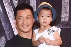 大儿子客串吴京新片开高价？吴京最恨乱涨片酬，张译报价他很满意图片