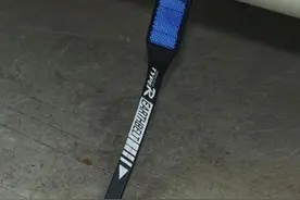 挂铁绳导静电，放磁铁吸铁屑？这是啥操作，居然还有人跟着做图片