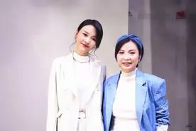 岳红的女儿才是实力星二代，演技潜力大衣品超过妈，21岁美如花图片