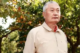 陈毅幼子陈小鲁，娶了粟裕的女儿，46岁时转业下海经商图片
