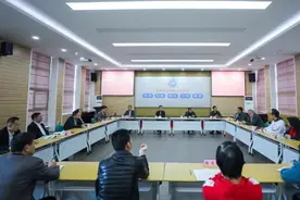 福建省委书记尹力：要始终与民营企业想在一起、站在一起、干在一起！柯希平、郑金泉、刘良等热烈回应图片