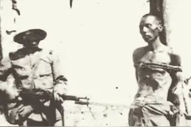 日军泯灭人性的酷刑：铁丝穿下体、穿火背心、口吞火炭，变态至极图片
