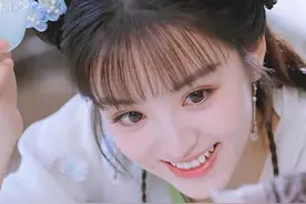 她是不是开了大眼特效？好久没见这么水灵的大眼睛了图片