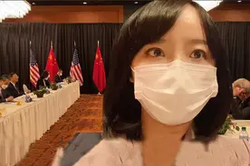 除了最美女翻译，这个中美现场“被轰赶”的中国姑娘，更值得一个热搜图片