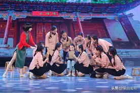 蒙自市开展党史学习教育文化活动启动仪式暨红色儿童舞剧《校长，您不要走》首演图片