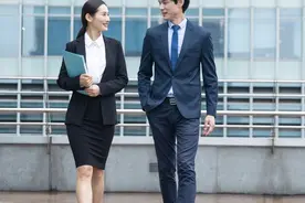 员工之间有不正当男女关系能否违纪解除？图片