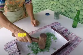 旧啤酒瓶我要留着，砸碎了和水泥，做个水磨石花盆比陶瓷的好看图片