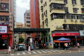 深圳大发埔村，空置房子没人租？本地房东：二手房东都去摆摊了图片