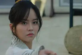 金所泫新剧曝预告，瘦身成功后颜值飙升，男主却是“无名之辈”图片