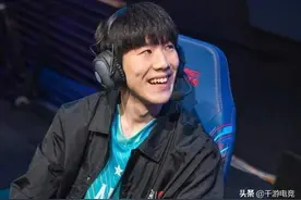 TheShy向观众展示伙食，用中文报菜名，却将“黄瓜”念成“膀胱”图片