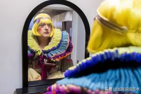 他以一己之力，让UAL的毕业典礼变成“女装大佬”的异装盛会图片