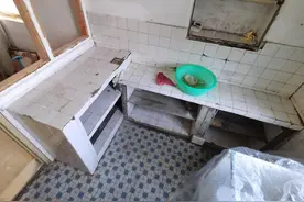 老破小厨房翻新记，十年后第二套宜家橱柜自装经验分享，电路换新图片