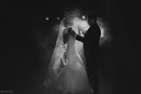 老婆大我12岁，她的过度热情，让我婚后难以承受图片