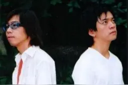 "水木年华"正火，卢庚戌"赶"走李健，18年后他：李健退出是不负责图片