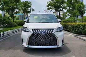 加价80万的雷克萨斯LM300真的是智商税？验车师：是你格局小了图片