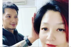 究竟是美国豪宅香！李咏17岁女儿美国豪宅秀身材，开百万豪车代步图片