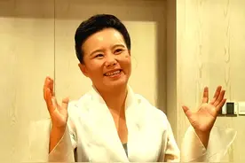 唱着“神曲”《忐忑》出圈的龚琳娜，要去往中国新艺术音乐的“山水田园”图片