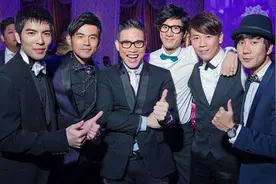 乐坛扛把子，周杰伦都说吊，但因为劈腿不断，事业终止在了色字上图片