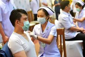 “幸好买的就是中国疫苗！”科兴疫苗获世卫认可，菲官员大力称赞图片