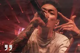 两位当事人为丑闻道歉，网友瞎猜女主角被女rapper怒怼图片