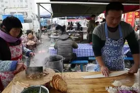 老师转行并不“屈辱”，辞职后他们都在做什么？有的已月收过万图片