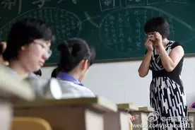 高三最后一课，老师说：你们再看看卷子，我再看看你们图片