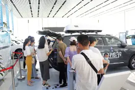 吉利豪越有多抢手？有销售顾问一天就挣了6万图片