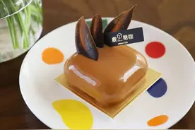 吃完了火遍全网的500㎡甜品店，我们一句话也“骂”不出来图片