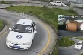 湖北一女子科目二考试时被插队，结果出口处被堵直接挂科崩溃大哭图片