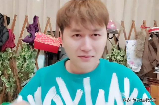 “小小酷哥”露脸未被封禁，透露孩子5月份出生，解封时机还未到