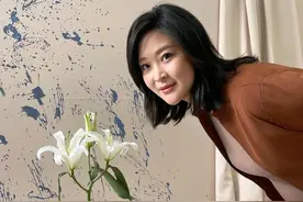 漂亮！女排奥运冠军晒出最新孕照，富态满满气质更胜从前图片