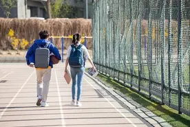 上海母亲豪掷130万“送”女儿进沪上名校！结果反把女儿耽误了图片