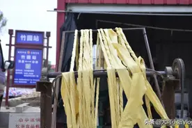 90后小夫妻山村制造假肉，看看都是什么图片