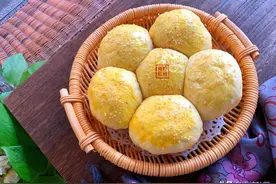 电饭锅做面包原来这么简单，记住比例谁都能做好，松软拉丝特好吃图片