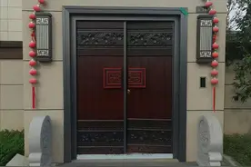 江西上饶信江院子新中式合院之精髓——铁强•英可纳铜门、庭院门图片