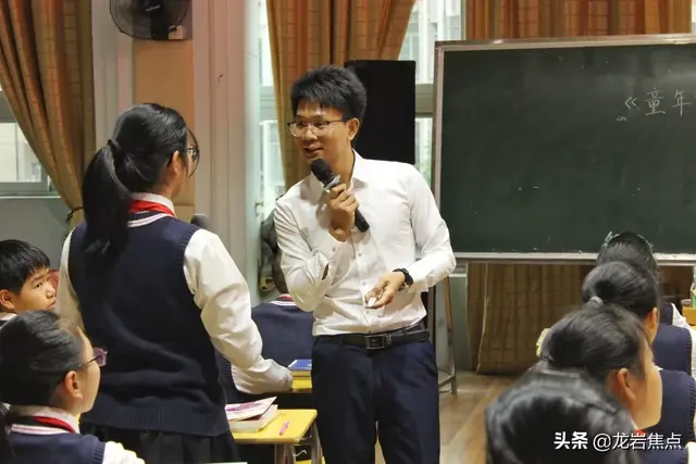 百般红紫斗芳菲 魅力教研展新颜——龙岩市小学语文统编教材六年级“样子课堂”与“优化设计”教学开放活动